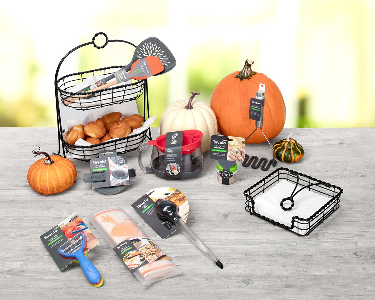 🚨 THANKSGIVING GIVEAWAY ALERT 🚨

Win all the Thanksgiving or Friendsgiving hosting essentials from Spectrum and Tovolo! Follow 3 easy steps to win:

1. Follow our Instagram page
2. Like the post *on Instagram*
3. Tag at least one friend

Pumpkins and rolls not included 😉