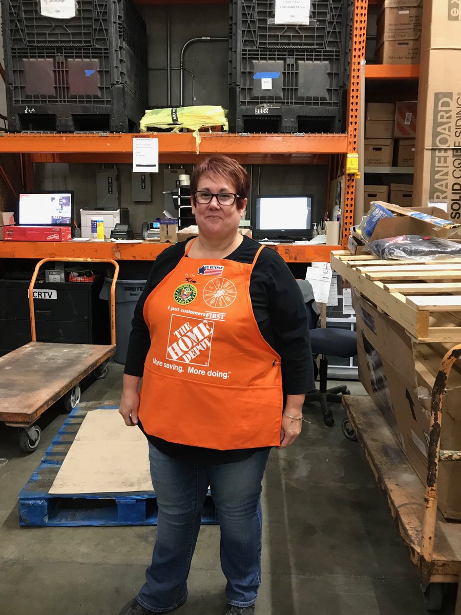 Happy Veterans Day ⁦<a href="/Paul_Haitsch/">Paul Haitsch</a>⁩ ⁦<a href="/kelly_broyles/">Kelly Broyles</a>⁩