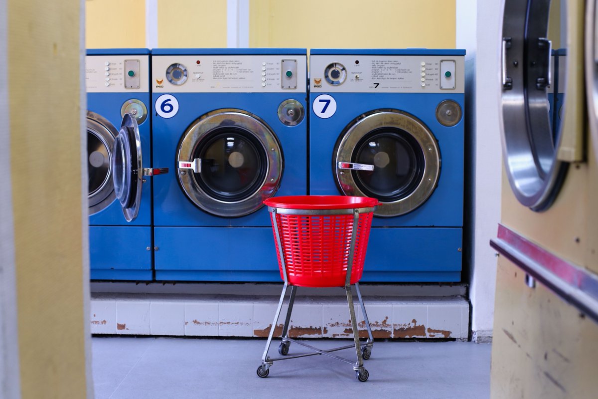 OceanCleanWash's tweet photo. Because of friction, #microfibers are released from synthetic textiles and end up in the air or in the water through washing. Another fact for our #MicrofiberMonday👕👗! What to do? #StopTheMicrofiber

More quick facts about microfiber #pollution 👉 https://t.co/H7qv9dQahH https://t.co/VdVcQRNl4j