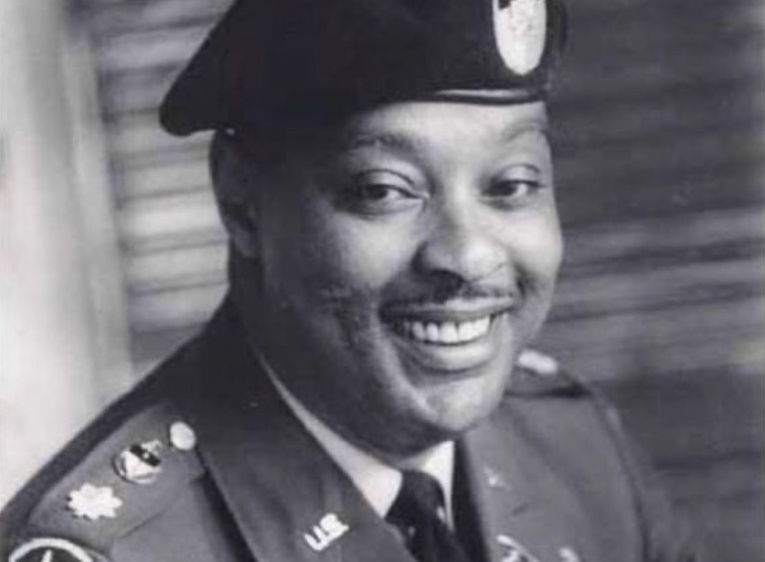 Thank you veterans for your selfless acts, courage and strength in protecting our freedom and keeping our country safe. Grateful to my Pops, and all of you, for your service.