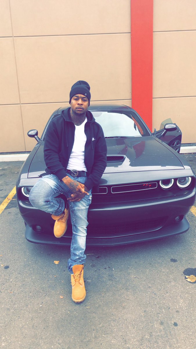 OfficialFizer's tweet image. Ain’t been on Twitter in years