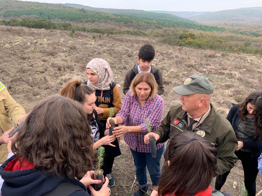 "BBAL HATIRA ORMANI" oluştu.#11MilyonFidan  #MilliAğaçlandırmaGünü #GeleceğeNefes <a href="/Beylikduzu_mem/">Beylikdüzü İlçe Millî Eğitim Müdürlüğü</a> <a href="/Yafesbakirci/">Yafes Bakırcı</a> <a href="/tcmeb/">Millî Eğitim Bakanlığı</a> @Istanbul_ILMEM <a href="/memleventyazici/">Levent Yazıcı</a>