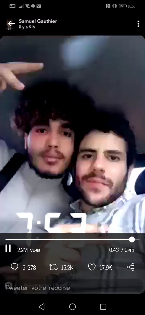 winniiiiiiiiiie's tweet image. Allez on RT la sale gueule de ces deux connards qui agressent un pauvre homme ! @villedetours @tours