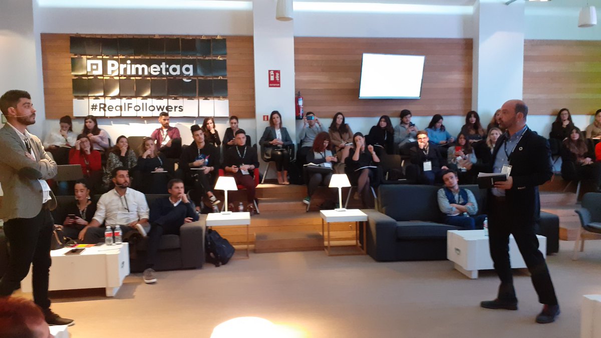 InesL111's tweet photo. "¿Los (creadores de contenido) que empiezan ahora tienen mejores medios que los que empezaron hace unos años?" @franccarreras a Toni de @YouPlanet_es en #RealFollowers de @helloprimetag 
"Sí, las reglas del juego ahora ya están más arriba" https://t.co/xSCVuJR2Qm
