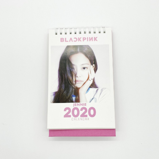 caserukoppa's tweet photo. พร้อมส่ง ปฏิทิน #JENNIE 2020
🌹ขนาด 11*18.5 Cm
⭐️100 บาท
🐳ลทบ 40 / ems 50 (+เพิ่มอันละ 5บ)
👑 มีกสิกร scb พร้อมเพย์ และทรูวอลเลทให้บริการค่ะ
♥️ สนใจสอบถามก่อนได้ค่ะ 
  #ตลาดนัดบพ #ตลาดนัดblackpink 
#KILLTHISLOVE #LISA #JISOO #JENNIE #ROSÉ #BLACKPINKHOUSE https://t.co/mPmJuiB0vJ