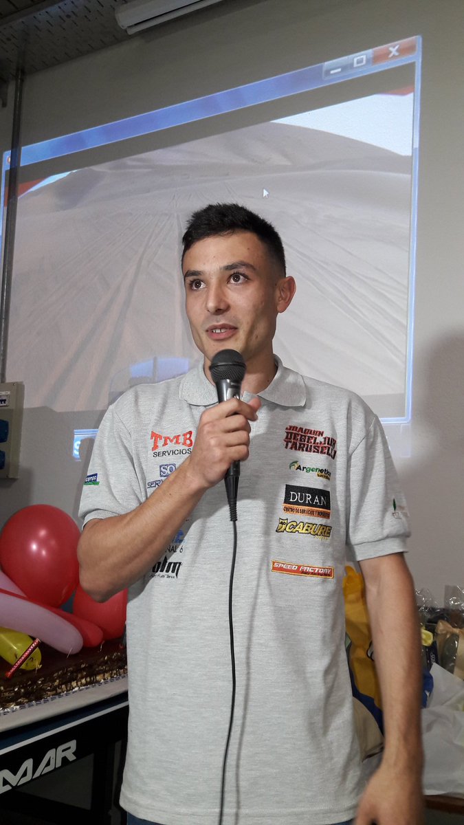 JoaquinDebeljuh's tweet photo. #Gracias a todos por estar, tanto en la peña, como festejando mi cumpleaños. Fue un cumpleaños distinto sumado con grandes festejos. Gracias a todos los que ayudaron y colaboraron para realizar la peña! Gracias a todos el afecto que recibí. Hasta la próxima peña!
#BuenLunes https://t.co/x60v24fCMG