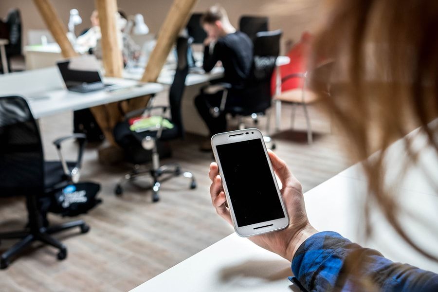 kunlabori.es tweet media