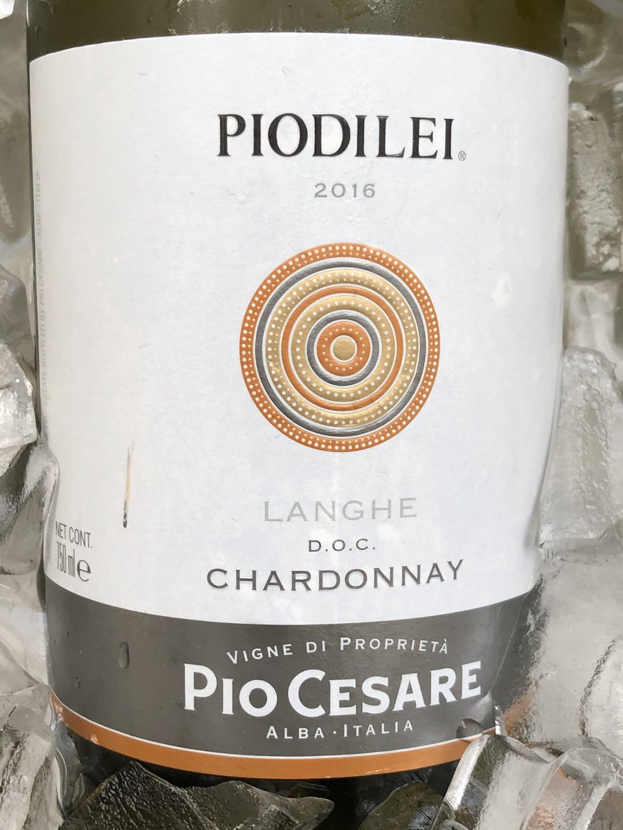 For this #BetterBottleMonday how about this bottle of @piocesare1881  Piodilei Langhe Chardonnay 2015 #languedoc #chardonnay #Italia #Italy