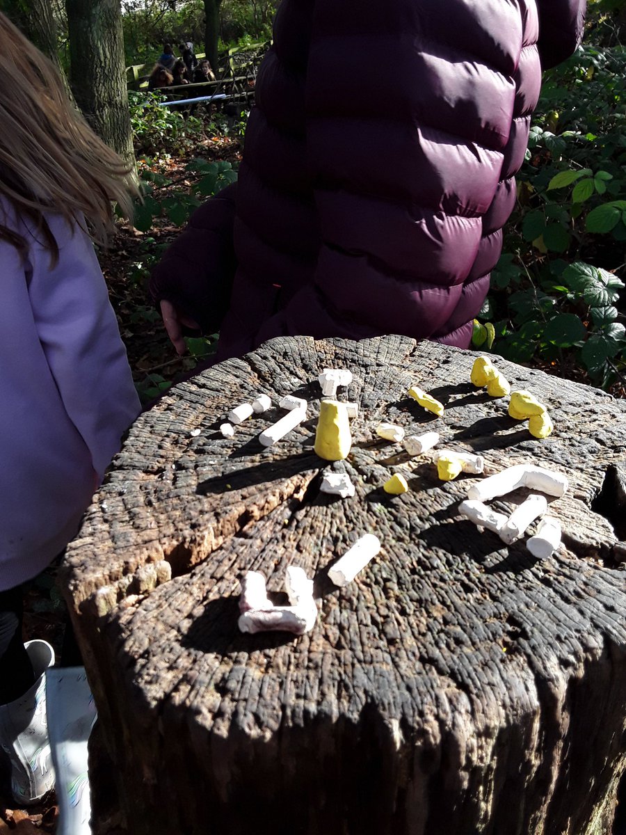Year5TheHill's tweet photo. More amazing Stonehenge sculptures from our y5 artists! #Stonehenge #forestschool https://t.co/g5k0hMLXmv