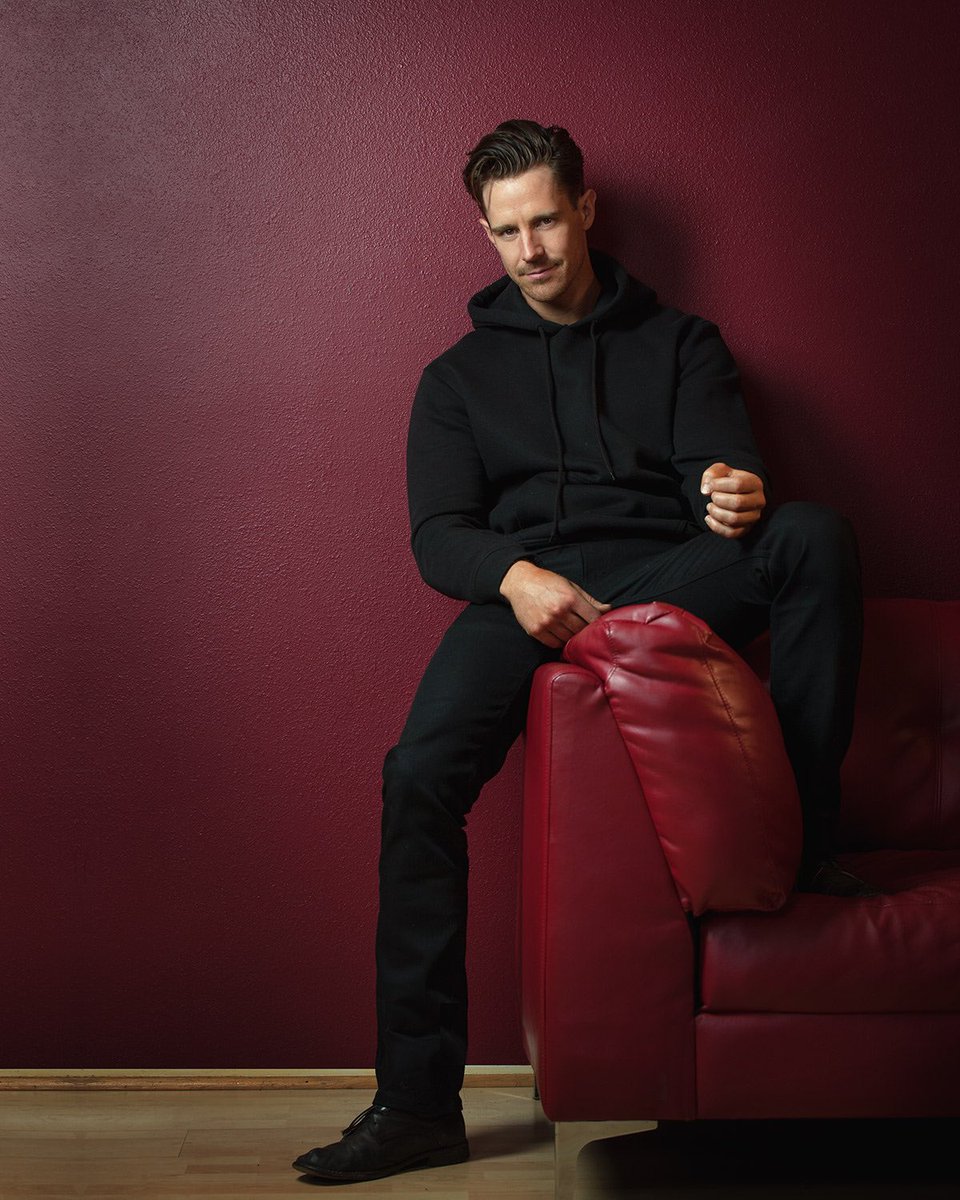 JDohringNews's tweet photo. @allthevmff @wskytngocharley Have you seen the fantastic @hernanstudio 📷 series with @jason_dohring? https://t.co/kptc86ZggI https://t.co/v3zZjSRFDy https://t.co/zHn58aU1Zz