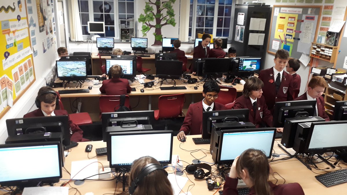 AKSComputing's tweet image. Years 7 to 11 hacking #minecraft, #scratch, #blender and #microbits. #IndividualPathways