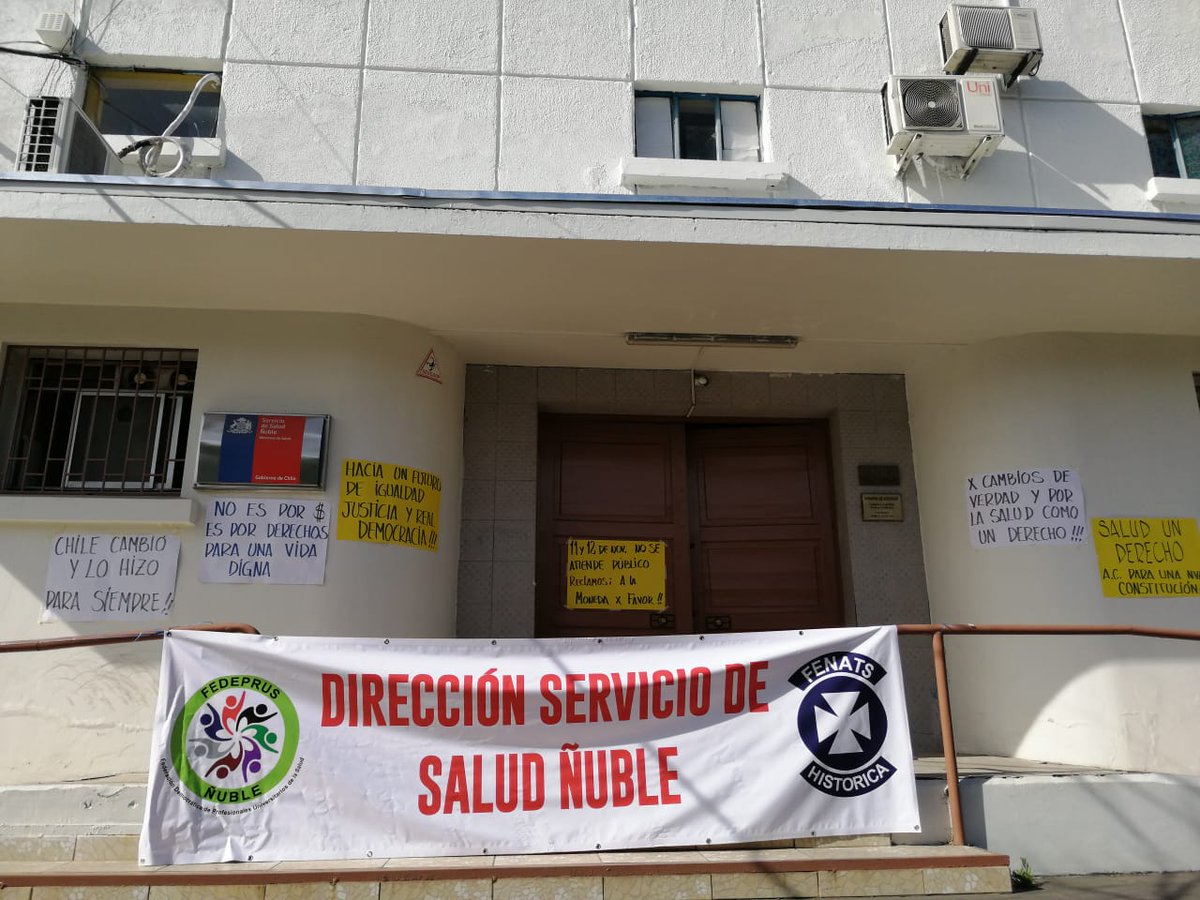 Fedeprusnuble's tweet photo. Actividades hoy en la Dir. SSÑ: Desayuno Comunitario, Video: Chile en llamas, Conversatorio c/Dirigentes y Presidenta Nacional @confedeprus Caceroleo y marcha  para interpelar a parlamentarios x A.C. para una Nueva Constitución: nada + pero nada menos tampoco!!! Salud 1 derecho. https://t.co/YTn9VsX83z
