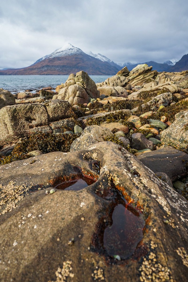 mountainsandsky's tweet image. Snow capped Cuillin from Elgol this morning @ScotlandInto @VisitScotland @steamingboots @PhotographyWx @bbcweather @ScotlandWalks @ramblersscot @WalksBritain @walkingbookscom @PeterLazzari1 @ApparelGyow @SIGGUK @FiveRiverside @alanhinkes @townsendoutdoor