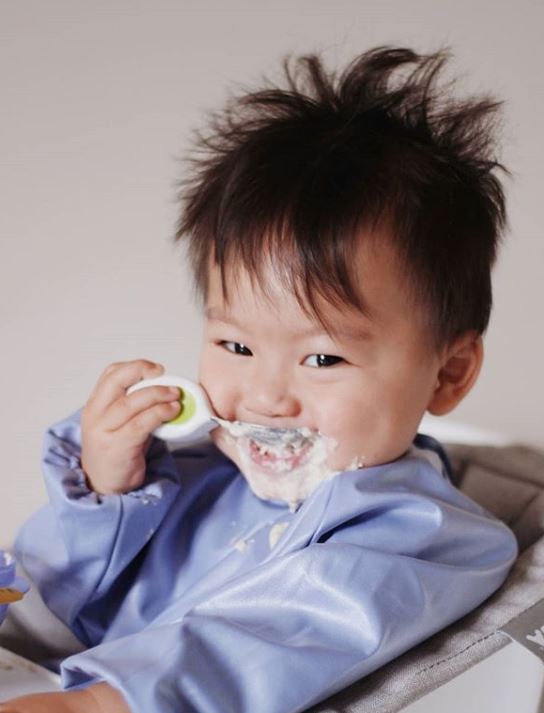 You know it's a winner when 90% of the food is around bubs face.

Thanks for sharing your baby boy in his Up &amp; Down Highchair @chaus_adventure

Shop the highchair at Kiddies Kingdom here:  bit.ly/2ZDlnOI