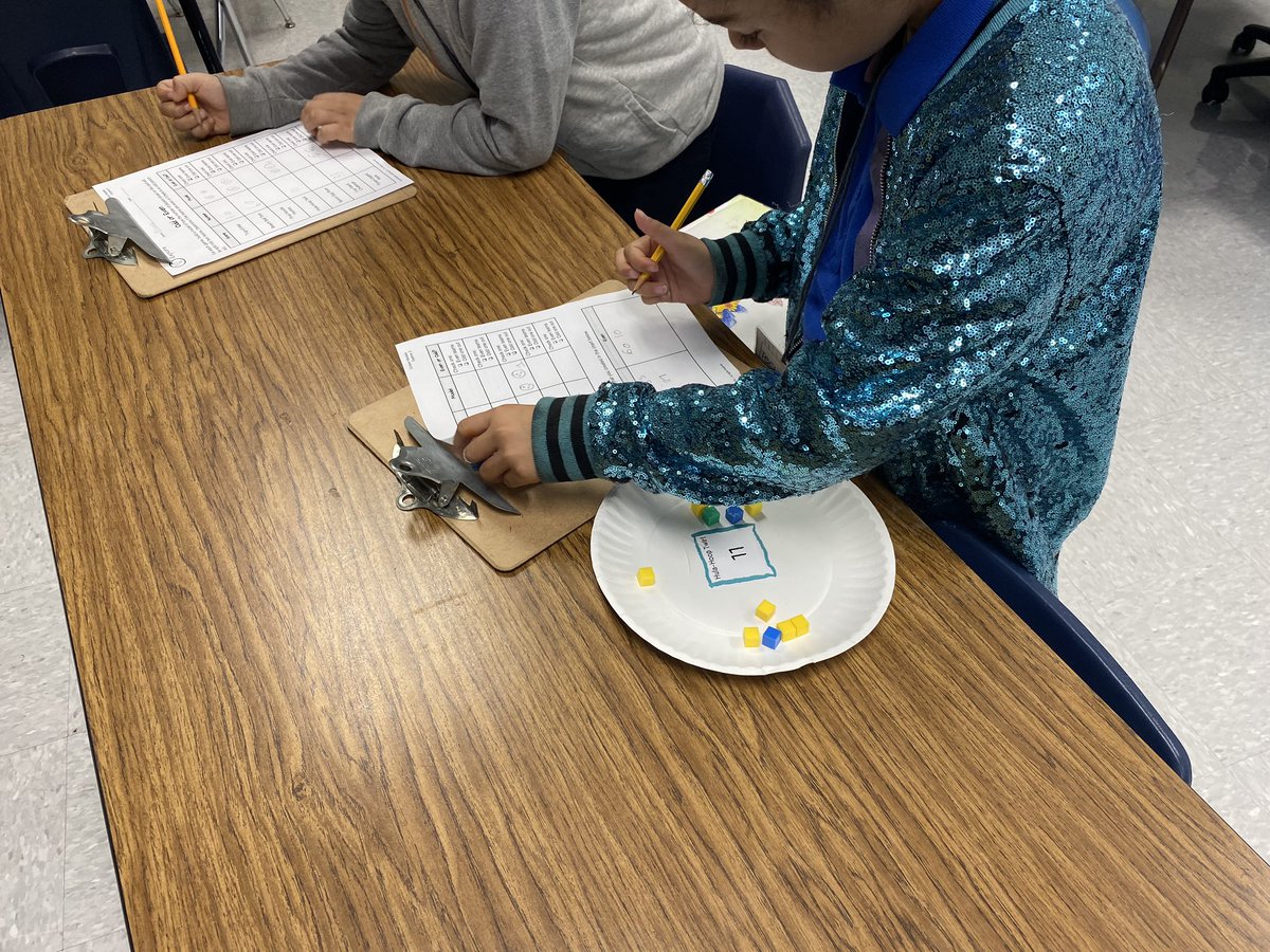 Our scholars completed an awesome <a href="/STEMscopes/">STEMscopes</a> Math Explore activity today! A lot of amazing learning was happening...they were so excited to explain how they knew if a number is even or odd! #EISDMath @Reymundo_Ortiz1 @Winston_ES