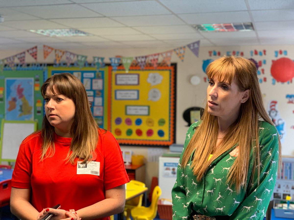 AngelaRayner's tweet photo. Next stop on the Labour battle bus was the Morley&Outwood Constituency to campaign with the fantastic @Deanneferguson We visited a local school and went out canvassing too! Joined by lots of great trade unionists and supporters #VoteLabour2019 #GeneralElection2019 #RealChange 🌹 https://t.co/CsLsEFVRF2