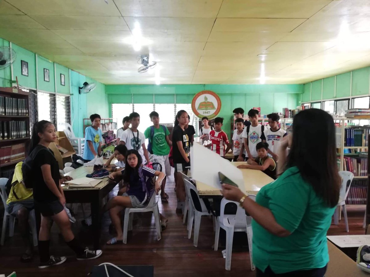 Sole2Soul2017's tweet photo. Yay! The Sole2Soul - Philippines Shipment has reached the atheltes of Doña Hortencia Salas Benedicto National High School. These athletes were educated about the importance of sustainability and mindfulness of health!
#sole2soul #givingwithapurpose #changemakers ♻️🇵🇭 https://t.co/uuhOtMWxO3