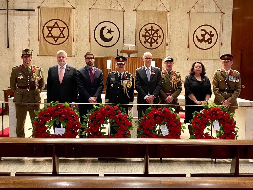 KarenPierceUK's tweet image. Today in New York, we joined with @CanadaUN @NZUN @AustraliaUN in paying tribute to all those who have lost their lives in conflict and to all those who continue to serve in defence of our freedoms.

We will remember them.

#ArmisticeDay #LestWeForget