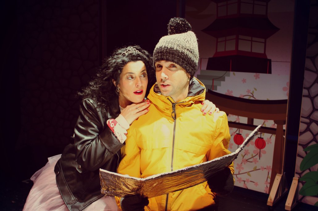 La companyia @napsandc presenta aquest mes al <a href="/JT_Regina/">Jove Teatre Regina</a> l'espectacle infantil "Lila, una princesa diferent". Ara a #valorsalalça (<a href="/laxarxa/">La Xarxa</a> @MatAdiovisual) Sílvia Navarro, autora del text, ens parla de les princeses del s.XXI que ja no esperen ser rescatades per prínceps blaus