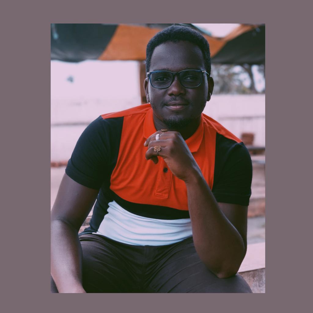 donaldsagoe's tweet photo. Born with a skill to breathe life into words i am a god in my own creative SPACE.
If talents are PLANETS my artistic writing is MARS,
and SPACE is my brain so occupied with MASS creativity, i dont care if science calls that MATTER! I am what MATTERS! https://t.co/26zAQJXSW8