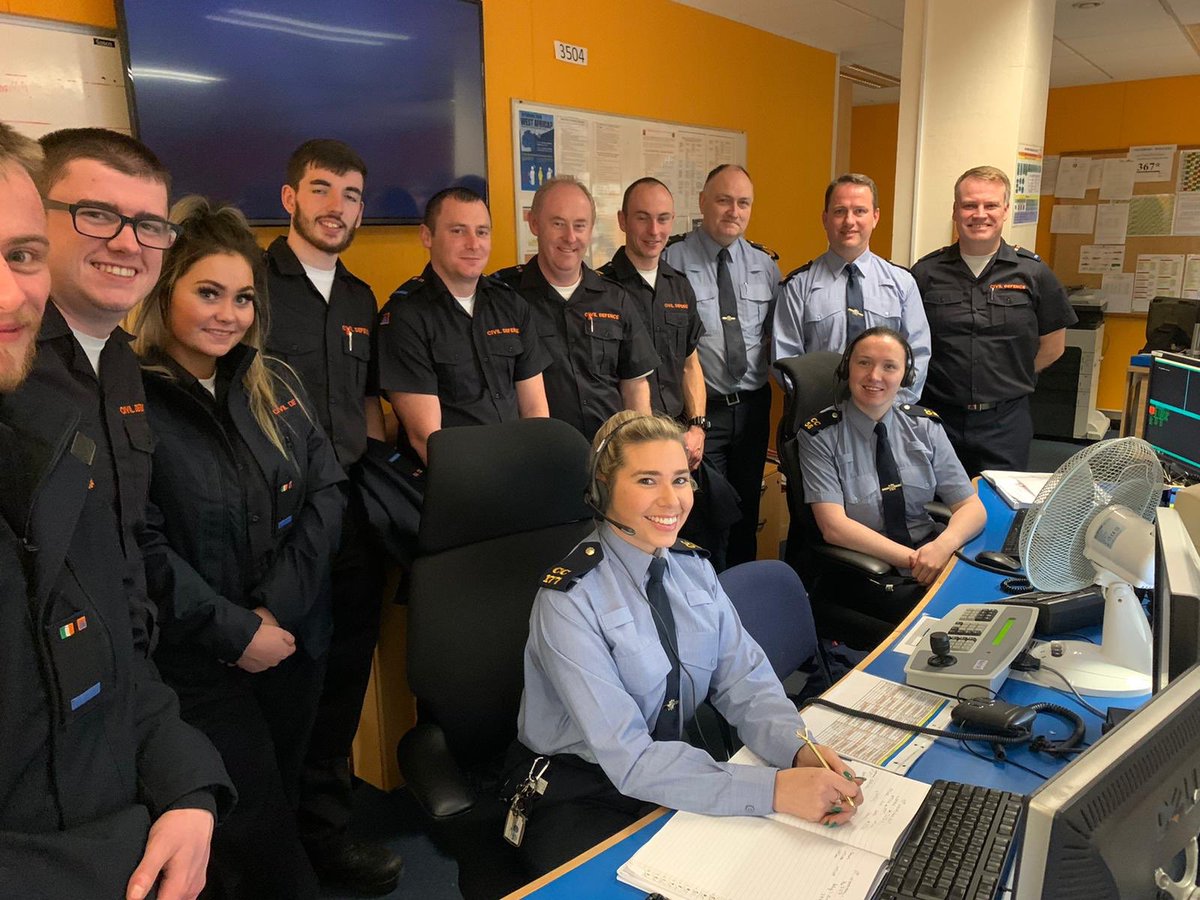 Thank you to the members of An Garda Siochána, ⁦<a href="/GardaTraffic/">An Garda Síochána</a>⁩ ⁦<a href="/gardainfo/">Garda Info</a>⁩ HQ Cork, who hosted a group of our #volunteers this evening. ⁦<a href="/corkcitycouncil/">Cork City Council</a>⁩ ⁦<a href="/CivilDefenceIRL/">Civil Defence IRL</a>⁩ ⁦<a href="/RepublicofPeter/">Peter Murphy</a>⁩