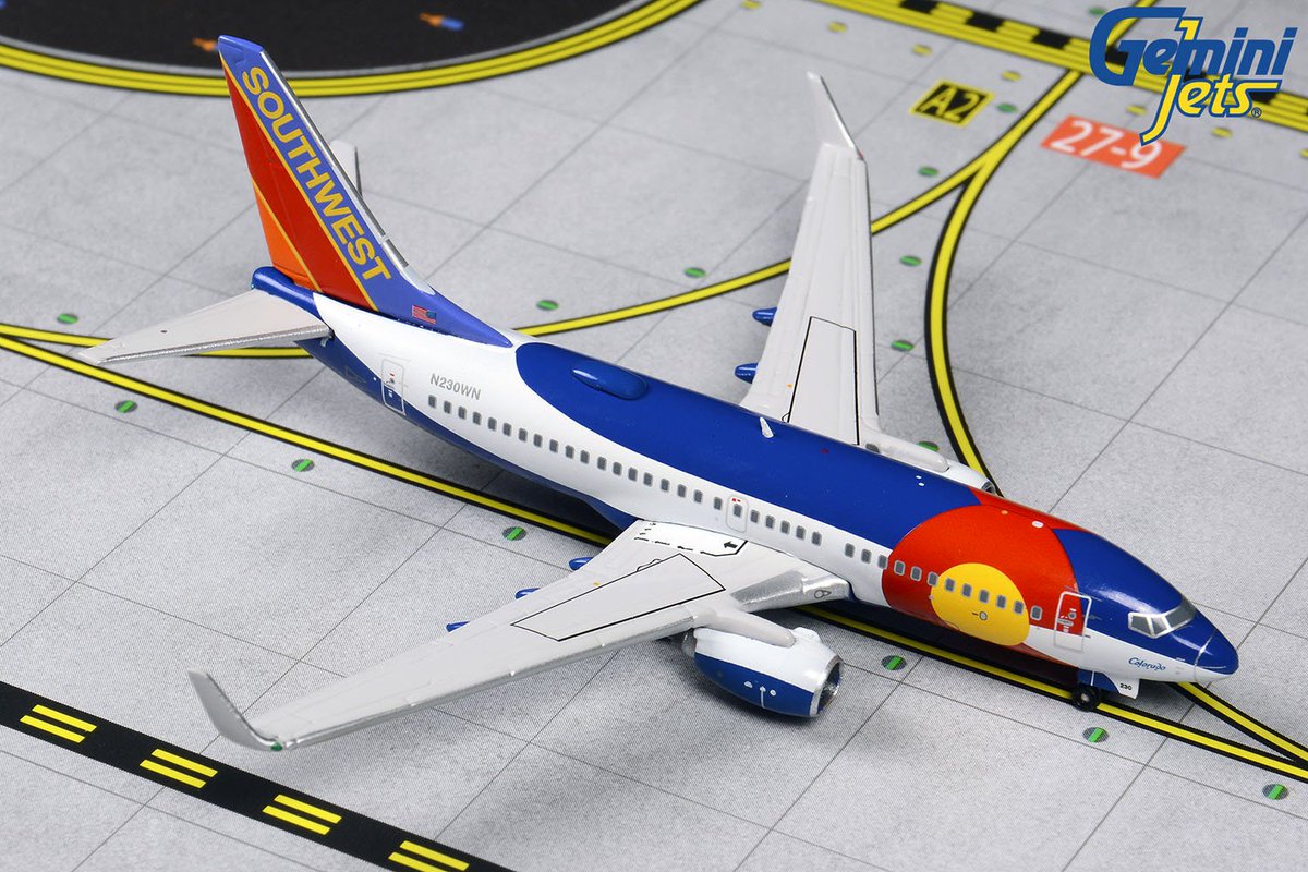 GeminiJets's tweet photo. ON APPROACH! @GeminiJets 1:400-scale @SouthwestAir @Boeing 737-700W N230WN #ColoradoOne item GJSWA1412, Nov. 2019. Pre-order it now! See the list of GeminiJets retailers at https://t.co/zQEcwYjJbB  ✈️ #GeminiJets #SouthwestAirlines #Southwest #Boeing #B737 #Boeing737 #Colorado https://t.co/9sFmnH4ys0