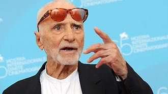  #LesCinéastesDuHangarRangée 8165 - MARIO MONICELLI16 mai 1915 - 29 novembre 2010(Italie)- Gendarmes et Voleurs (51)- Le Pigeon (58)- La Grande Guerre (59)- Les Camarades (63)- Casanova 70 (65)- L’Armée Brancaleone (66)- Mes Chers Amis (75)- Mmes & Mrs Bonsoir (76)