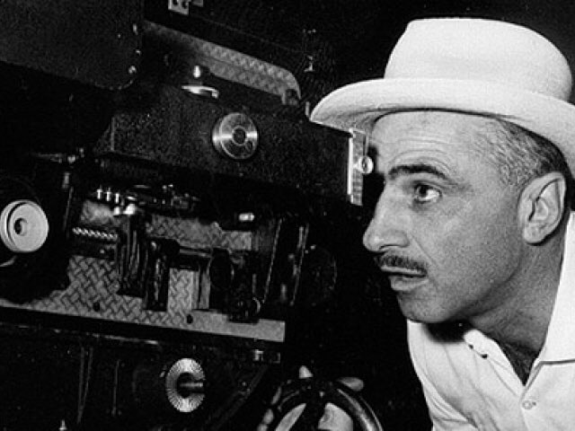  #LesCinéastesDuHangarRangée 8165 - MARIO MONICELLI16 mai 1915 - 29 novembre 2010(Italie)- Gendarmes et Voleurs (51)- Le Pigeon (58)- La Grande Guerre (59)- Les Camarades (63)- Casanova 70 (65)- L’Armée Brancaleone (66)- Mes Chers Amis (75)- Mmes & Mrs Bonsoir (76)