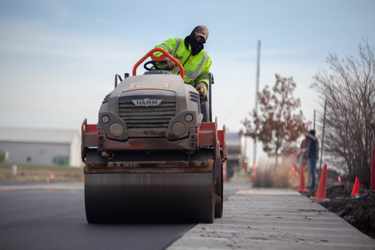 SoyCheckoff's tweet photo. Sustainability is one of many reasons that more and more products are starting to use soybeans during production. Today, we had the opportunity to partner with @IowaSoybeans @IowaStateU and APAI to demonstrate how soybeans have been used in asphalt. https://t.co/Q25BhgfNkC