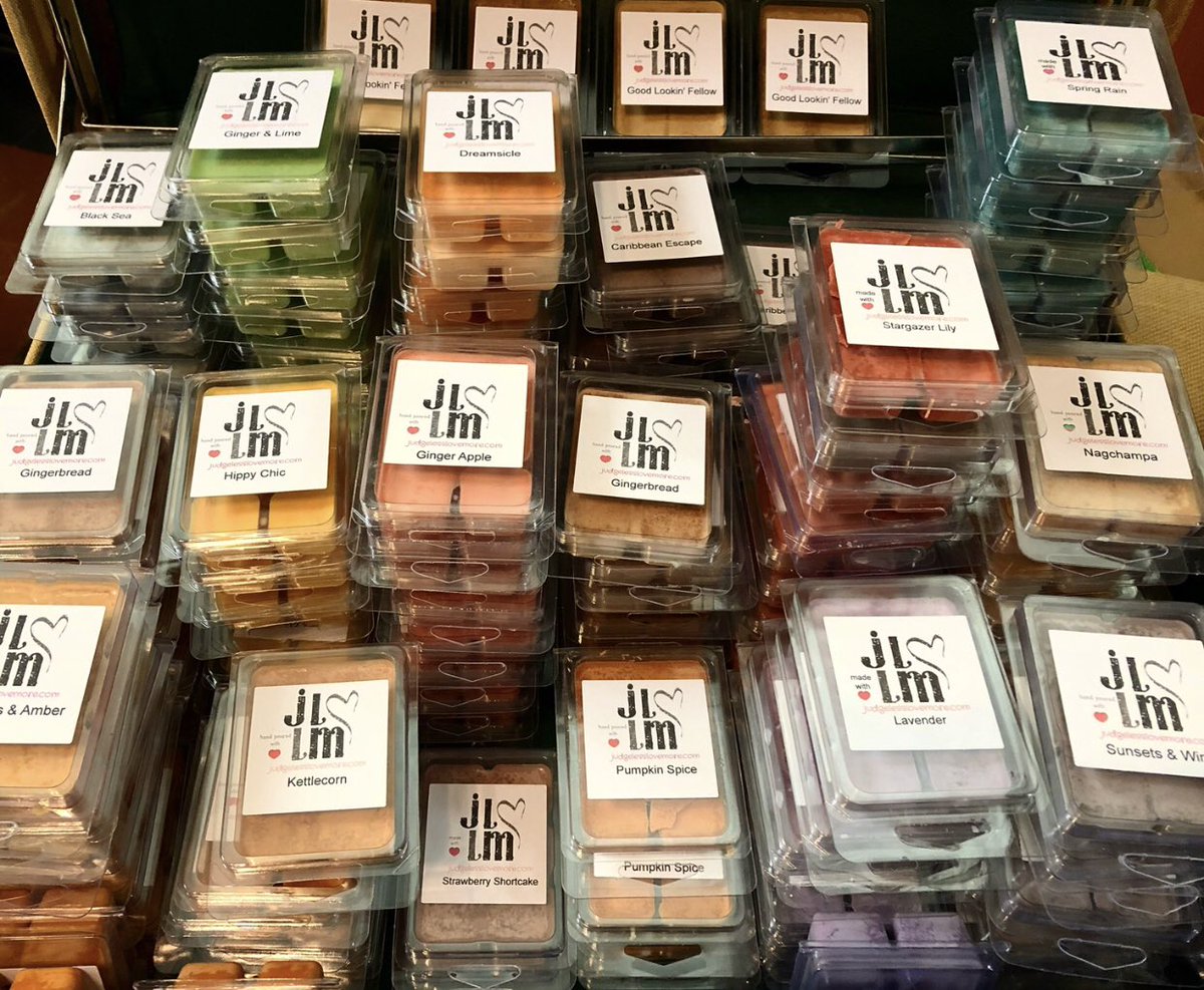 Get your #tarts! Stop by #otterandoak and grab a few for you and your friends! #exploresummerscounty #shoplocal #shopsmall #jllm