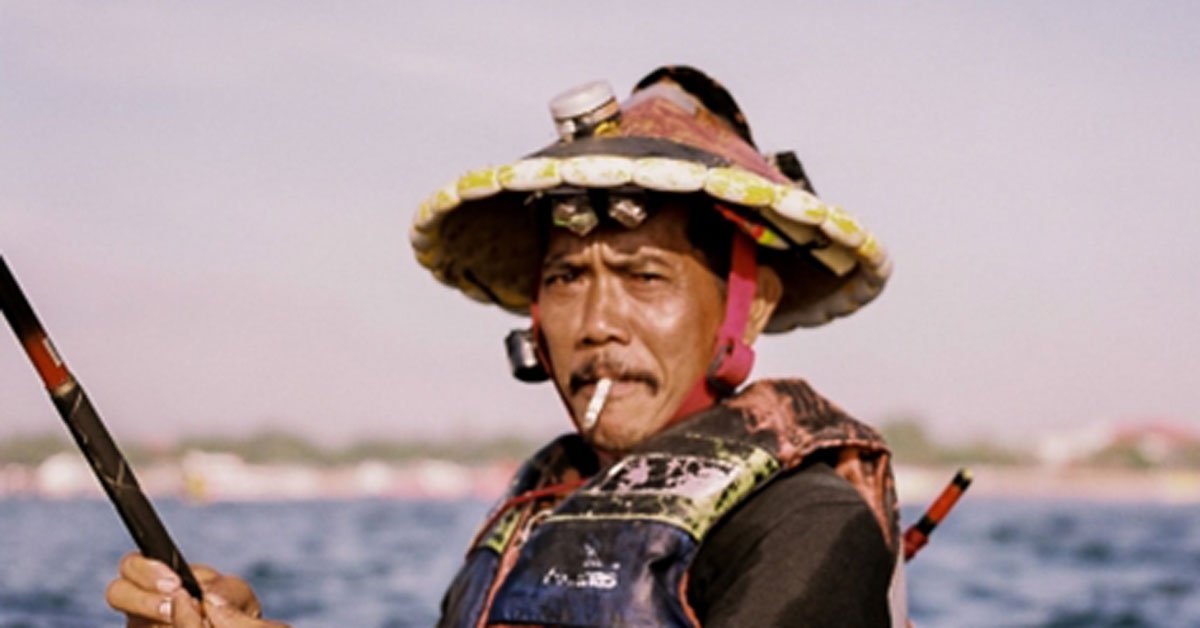 The low-tide fisherman of Sanur aren't locals. They're city workers who travel to Sanur to fish, chat and socialise among the waves.
smithjournal.com.au/blogs/adventur…?