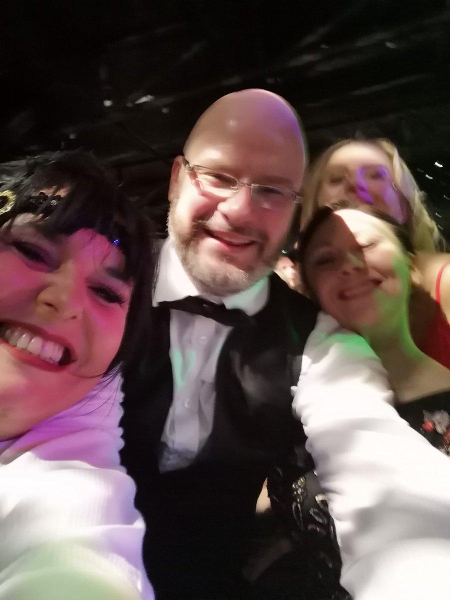 Hopalonglloydy's tweet image. You know you had a great evening of dancing when you look and see holes in your pants where your prosthetic has cut them clean 🤣😍🤣 love my @ottobockuk  #CLegExperience #Freedom #ILikeToMoveItMoveIt 
#BCRTBall2019