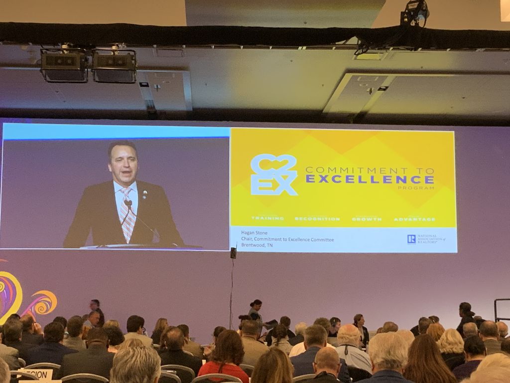 KimC21's tweet photo. NAR Commitment to Excellence Update β Hagan Stone, Chair, Brentwood, Tennessee https://t.co/yWHVWPNnG0 #NARAnnual One Year Anniversary, 36,163 users ! Top Users FL, CA , TX, AZ, PA., Most endorsed region ...Region 9, #Learning100 Award Winner , Congrats RAO Central MA . https://t.co/KILEmeQ5C8