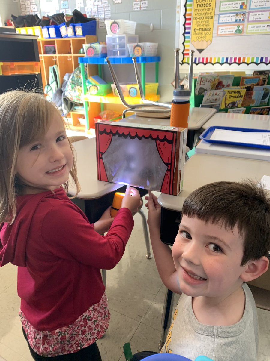 MartinsFirsties's tweet photo. Observing how light travels through translucent material by creating a shadow puppet theater! @WeAreBarfield https://t.co/L4BdafL3XH