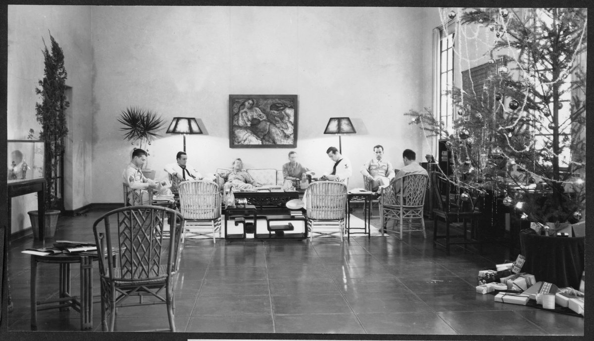 Happy Veterans Day! During World War II, the Servicemen’s Lānai  just to left of the museum's main entrance became an oasis of respite for our troops, providing a safe space to call a loved one, read a book, listen to music or just hang out. 

#thankyouforyourservice #myHoMA
