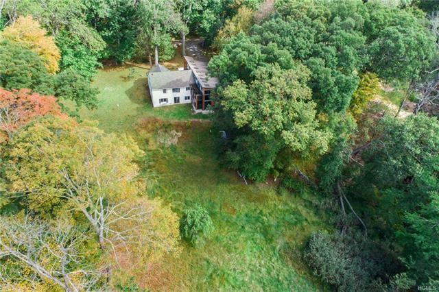 SilverPineRE's tweet photo. PRIVATE RANCH-STYLE COUNTRY HOME🌳
50 Dingee Road
Pound Ridge, NY

Full of potential with a semi-renovated addition waiting for new owner to make this home with private, beautiful views.

Call today to learn more from our real estate specialists - https://t.co/D4TnWXMHto https://t.co/1EHUahhEon