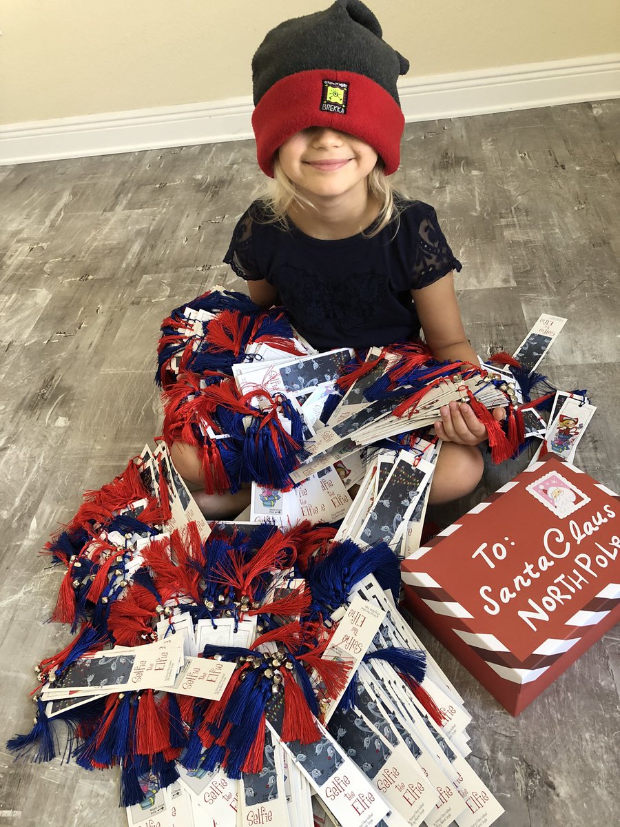 AndreaTripke's tweet image. That’s what 1,000 bookmarks look like!!! Getting ready for some “Selfie the Elfie” book events...
#picturebook #SelfietheElfie #books