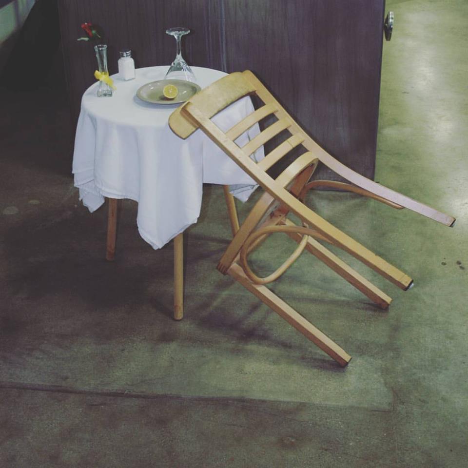 WanderNorthMN's tweet image. Fallen Comrade table, a place of honor in dining facilities of the US armed forces in memory of fallen, missing in action, or prisoner of war military service-members.  Thank you to all that have or are serving our great country! #veteransday #fallencomradetable #wandernorth