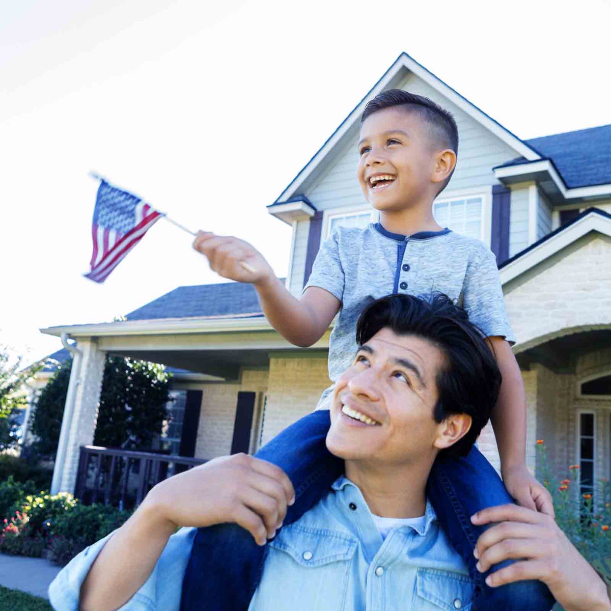 MyInsuranceTeam's tweet image. This Veterans Day, we honor the brave service members throughout history who have sacrificed so much to keep us safe. Thank you to our veterans at home and overseas, who serve our country with the utmost integrity.