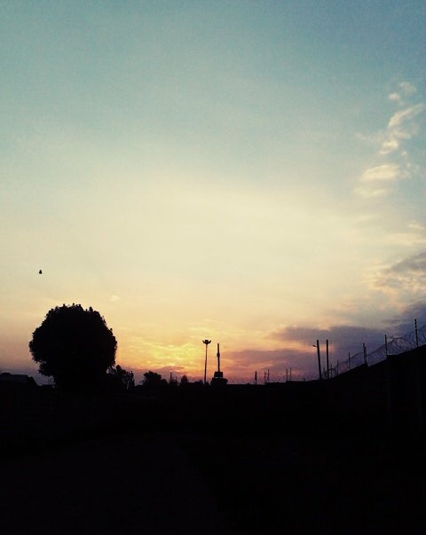 EscopeLarv's tweet photo. The beauty which has been place before our eyes. #beautifulsceneries #Theafternoonimage #jesusdrive #sunset https://t.co/mw34tQRvzx