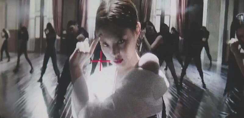 versenie's tweet photo. SOLO Details - Thread (mini)
#JENNIESHINESOLO https://t.co/nGArZ59PE8