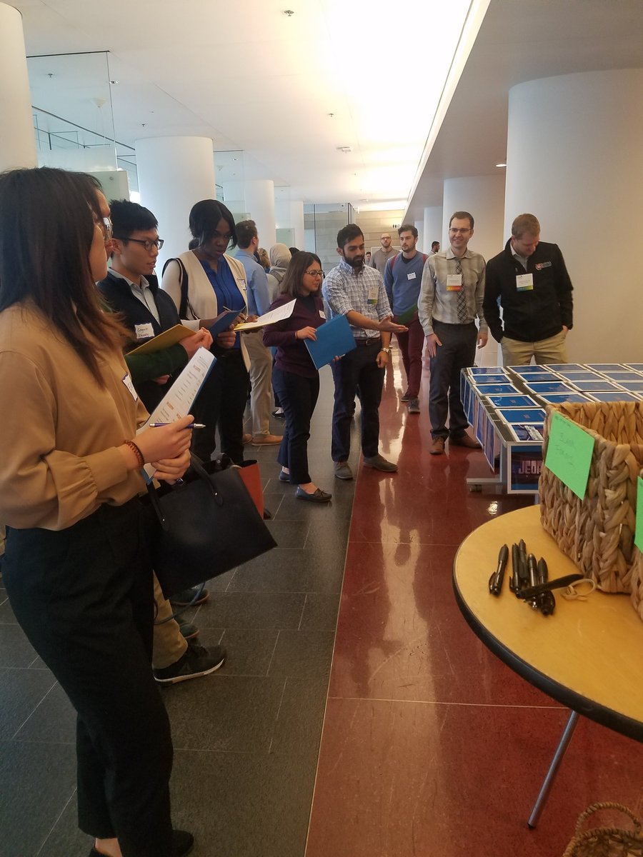 The Table Jeopardy and Case of the Day stations were a huge hit with medical students-- #radexpo provided them an opportunity to learn more about #radiology earlier on in their medical school years.
#chirad #radexpo #medres #radres