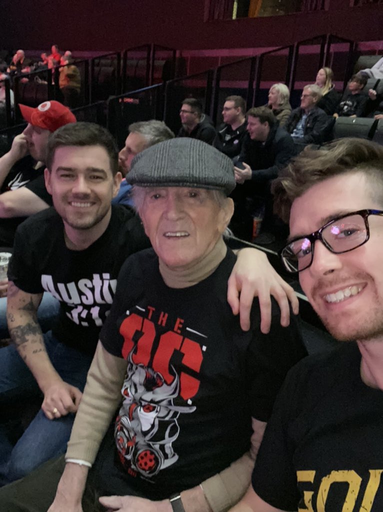 lloyddignan's tweet photo. Is this the biggest and oldest OC fan in  WWE HISTORY?’!#wweglasgow section A55 129 https://t.co/kfh4EKgq4T