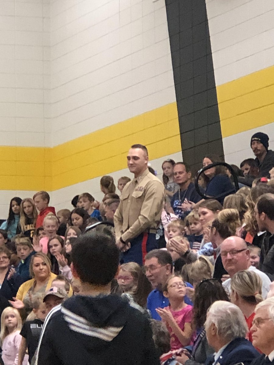 lbelementary's tweet photo. Great Veteran's Day program today!  A big thank you to all of the men and women who have served! https://t.co/nwMuBbdHUN