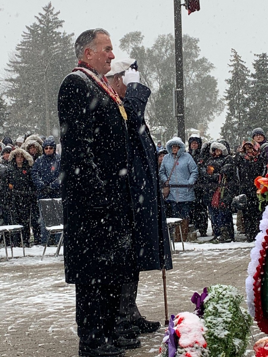 CityofBrantford's tweet photo. Scenes from today's moving Remembrance Day Services in #Brantford. Our most sincere &amp; heartfelt thanks to all those we honour today who have sacrificed in war &amp; peace to protect our freedoms. They gave their lives for our humanity. #BrantfordRemembers #Lestweforget https://t.co/lG2Yp2ZWk7