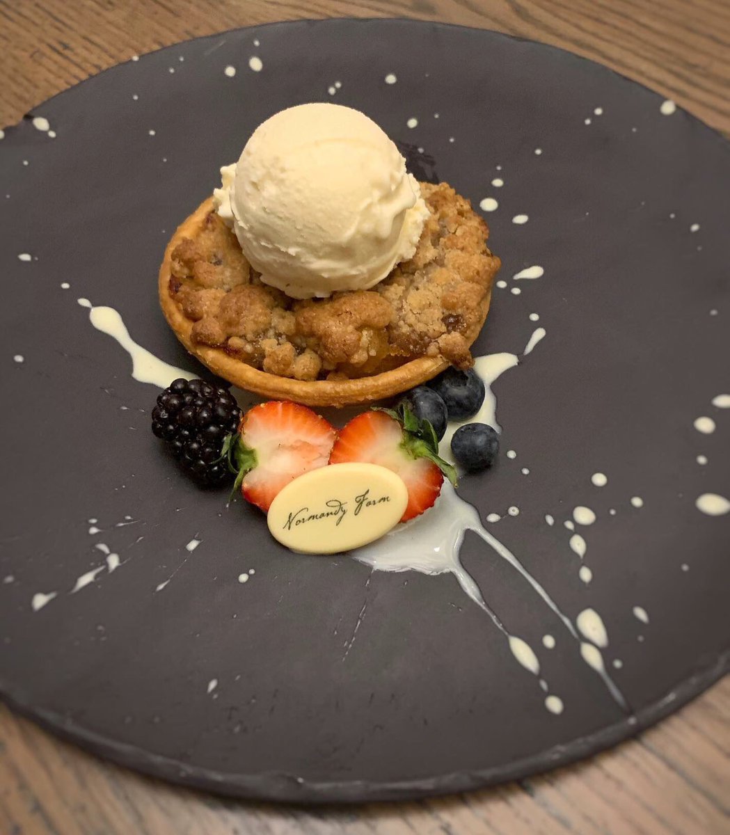 fd_restaurant's tweet photo. Celebrate #VeteransDay with the All-American pie. Our PA Dutch Apple Pie is served with vanilla bean ice cream and red, white &amp; blue accompaniments. 🇺🇸🥧 https://t.co/G4cWDBSZ1F