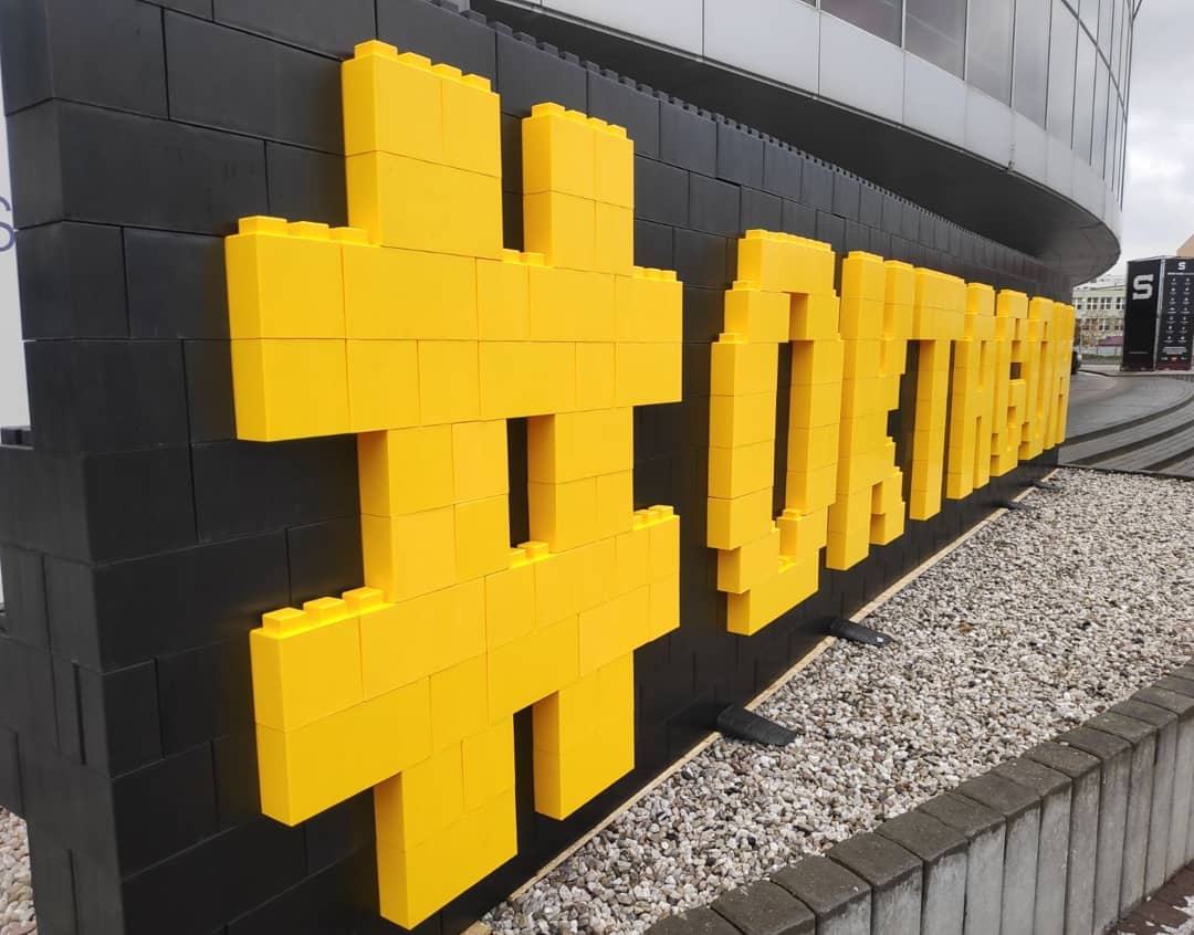 EverBlock's tweet photo. Be bold, #brand in #BIG ways! #EverBlock is used in #events around the world for branding &amp; event activations.
#oktagon2019 #MMA #fight #logodesign #branding #event #exhibition #profighting #marketingactivations #o2arena #hashtag #hashtagdesign #bigletters #giantlego #modular https://t.co/Lfq3bgwedg