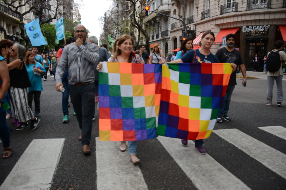 gus_alarcon_'s tweet photo. Marchamos a la Cancillería Argentina para repudiar el Golpe de Estado fascista y racista consumado ayer en Bolivia y expresarmos nuestro apoyo @evoespueblo
Siempre marcharemos en la historia al lado de quién dió todo por su Pueblo.
#FuerzaEvo
#ElMundoEstaContigo https://t.co/HCPwVt1Eg8