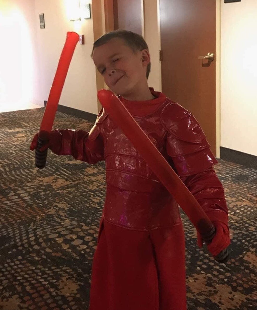 501stSPD's tweet photo. TR-61212 on troop at Trick or Suite at the Embassy Suites Northwest Arkansas Hotel, on October 30th, 2019, where he met a Little Lobster soon to be a GA Cadet!
๐ธ: Edison G.
#SovereignProtectors
#DiamondGarrison
#501stLegion
#BadGuysDoingGood https://t.co/CI5rK7M9jz