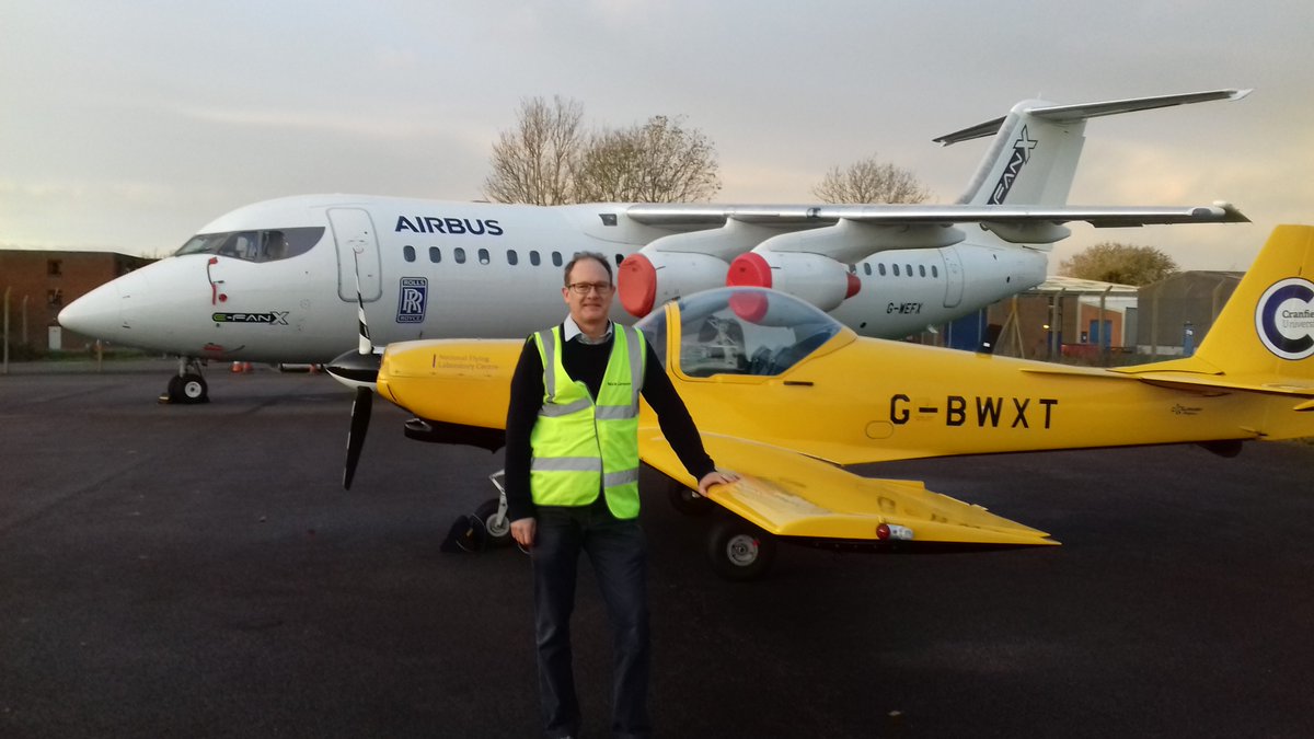 NickLaw94890267's tweet image. Flying #Aerospace #Engineering #flightdynamics students in the @CranfieldUni #cranfieldnflc Slingsby Firefly today. The @Airbus #EFanX was in the #GlobalResearchAiport too